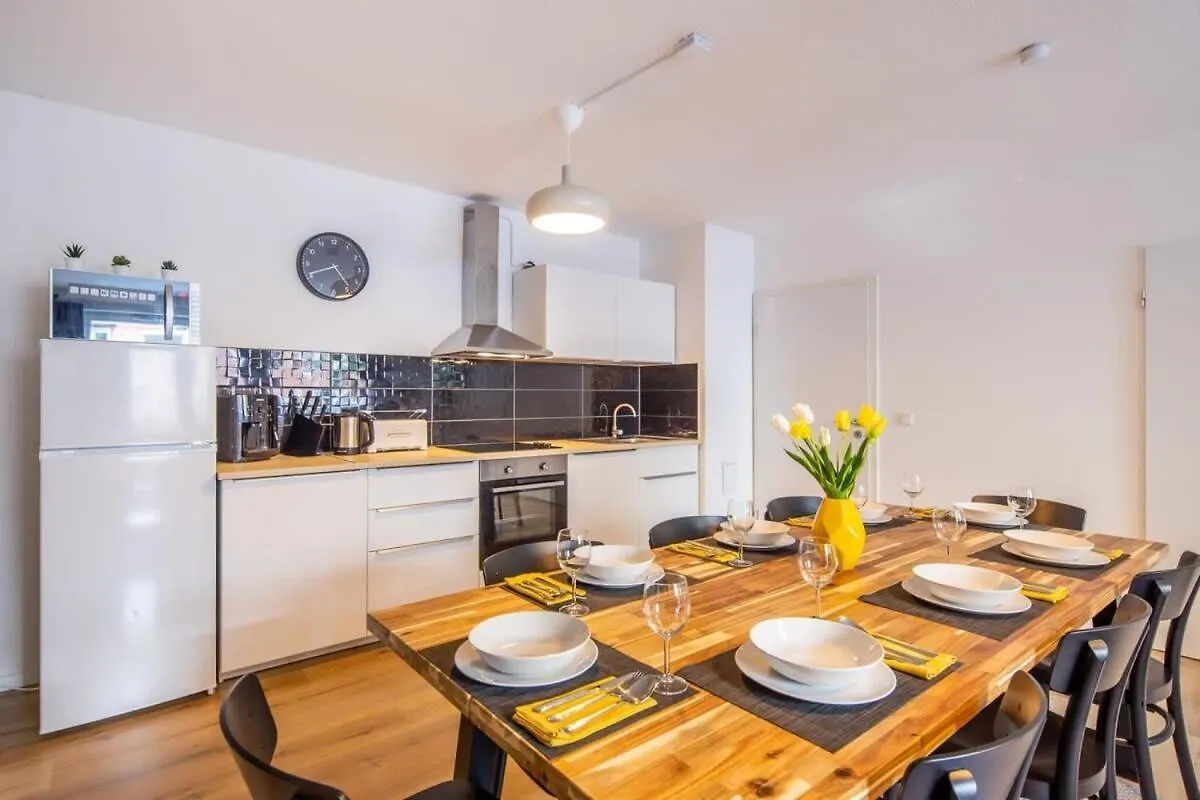 3 Bedroom Apartment In Great Location Hamburg Germany