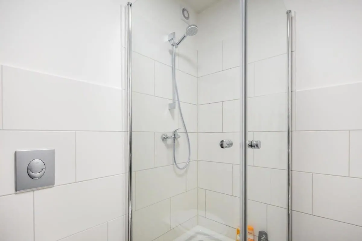 3 Bedroom Apartment In Great Location Hamburg