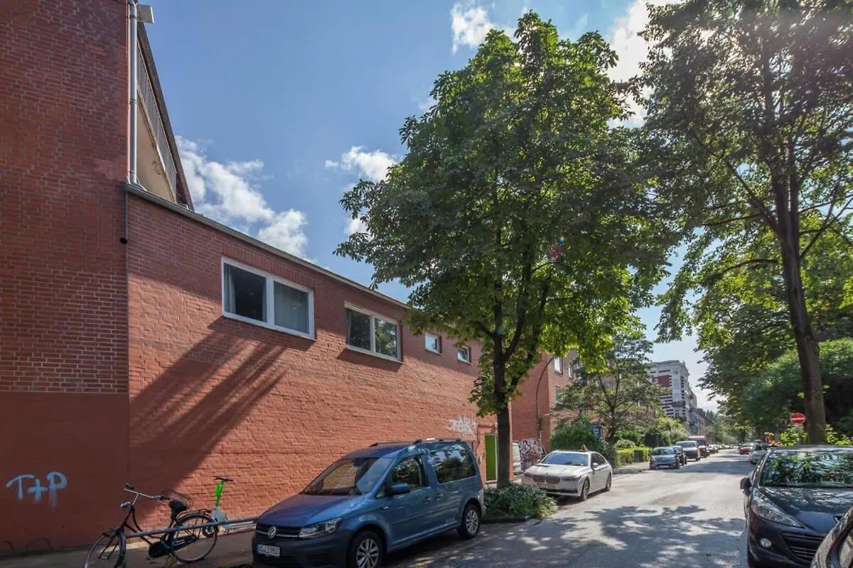 3 Bedroom Apartment In Great Location Hamburg
