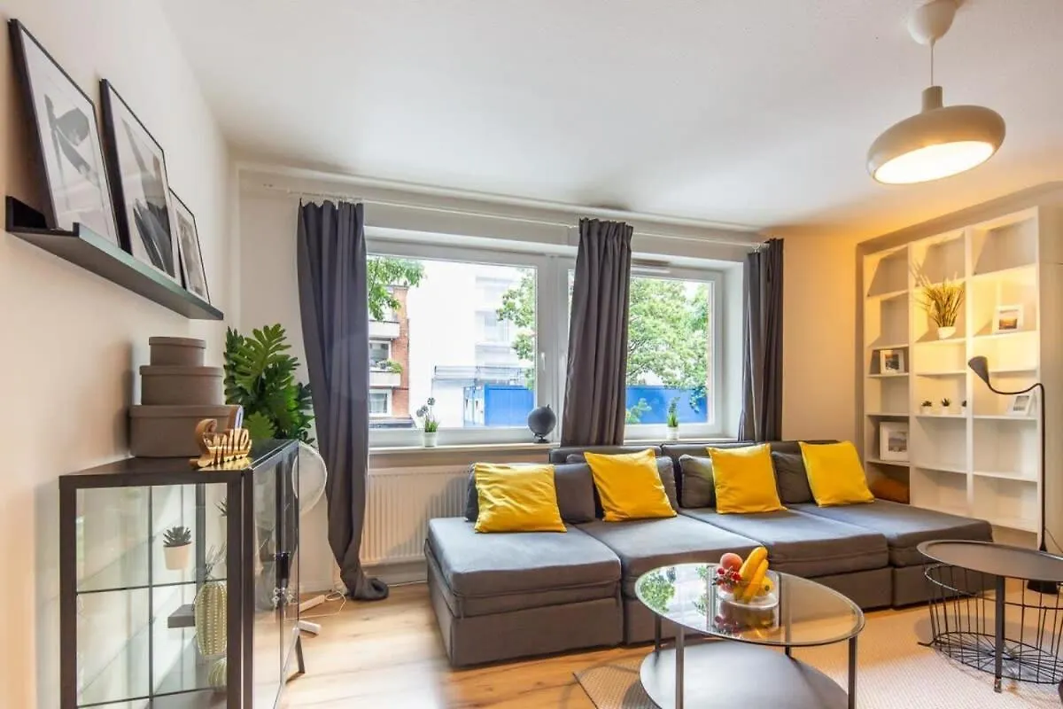 3 Bedroom Apartment In Great Location Hamburg Germany