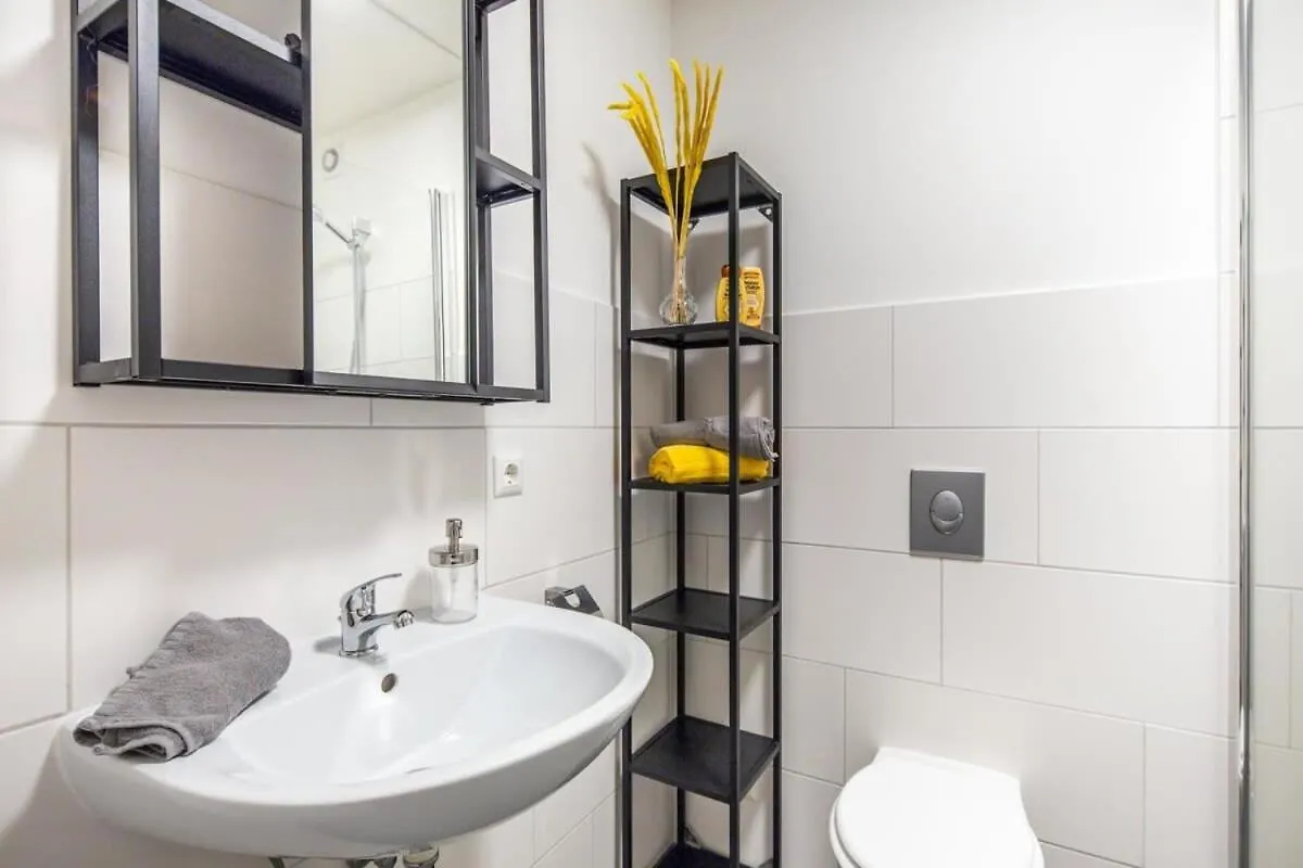 3 Bedroom Apartment In Great Location Hamburg Germany